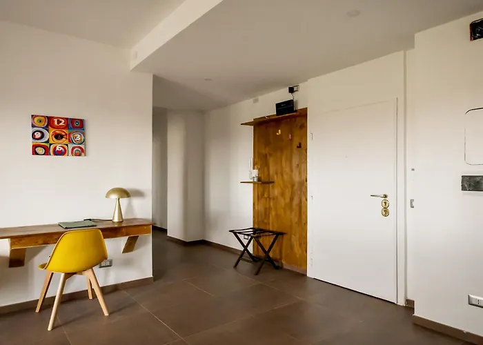 Apartament Stepahouse Zona San Paolo Elegante Bilocale A 2 Minuti Dalla Metro B