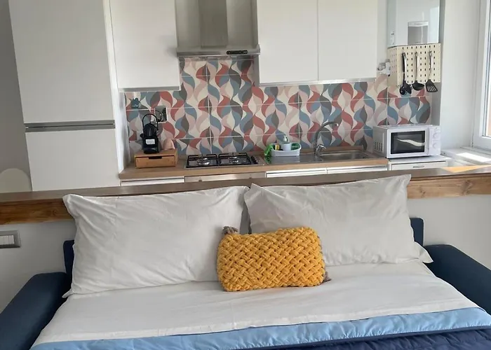 Stepahouse Zona San Paolo Elegante Bilocale A 2 Minuti Dalla Metro B Rzym